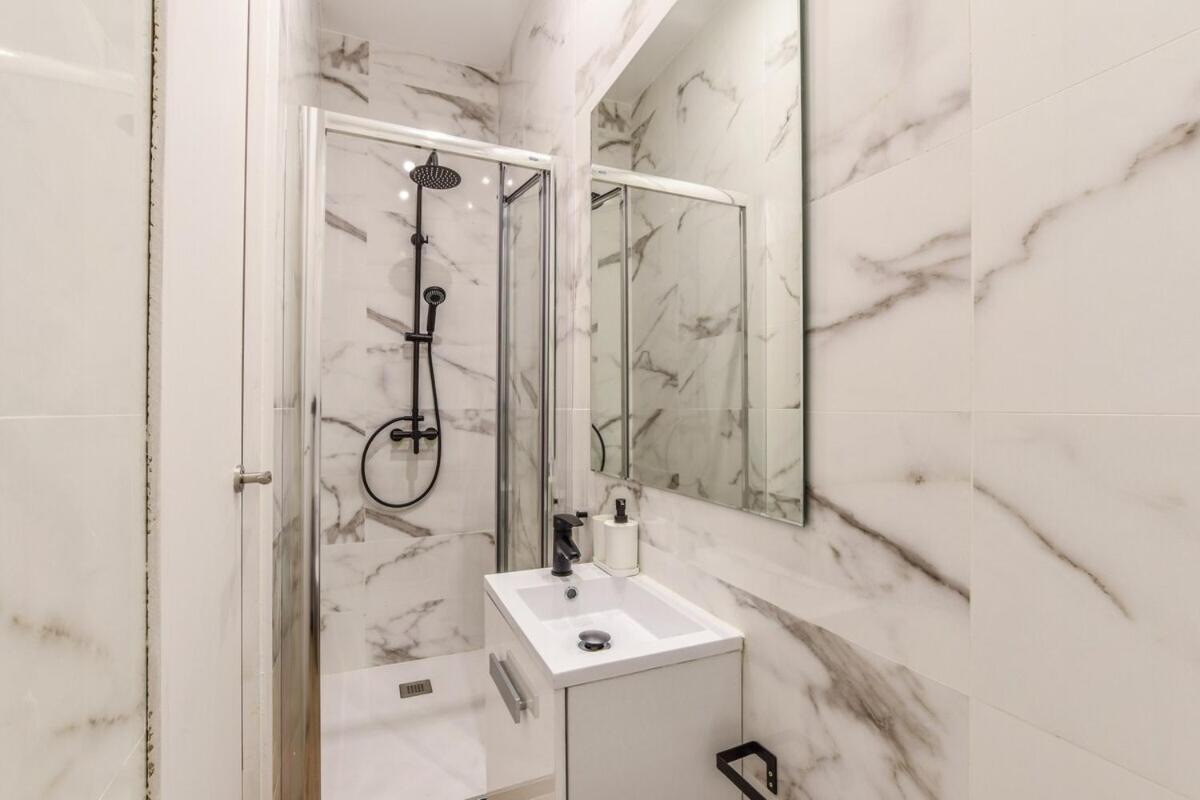 Myhousespain - Luxury Flat Next To Gran Via Madrid Bagian luar foto